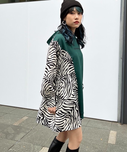 RASVOA（ラスボア）の「ゼブラ切替パーカーワンピース（ワンピース・レディース・ブラック/グリーン・FREE）」の14枚目の写真