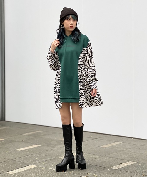 RASVOA（ラスボア）の「ゼブラ切替パーカーワンピース（ワンピース・レディース・ブラック/グリーン・FREE）」の17枚目の写真