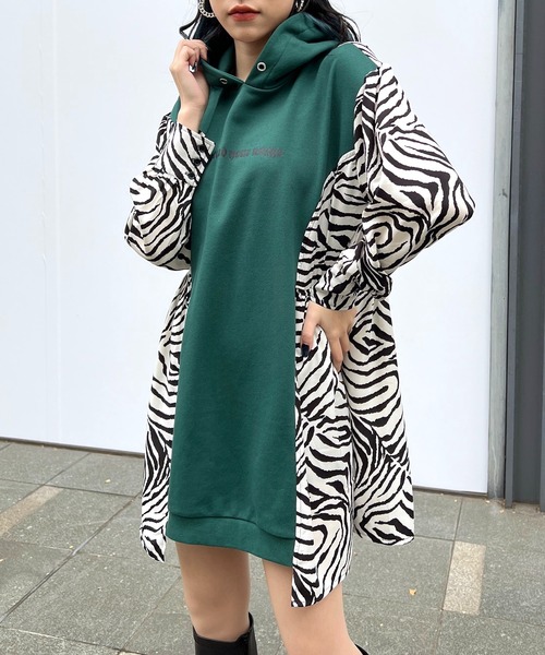 RASVOA（ラスボア）の「ゼブラ切替パーカーワンピース（ワンピース・レディース・ブラック/グリーン・FREE）」の10枚目の写真