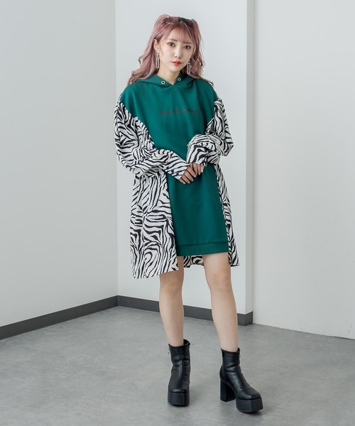 RASVOA（ラスボア）の「ゼブラ切替パーカーワンピース（ワンピース・レディース・ブラック/グリーン・FREE）」の7枚目の写真