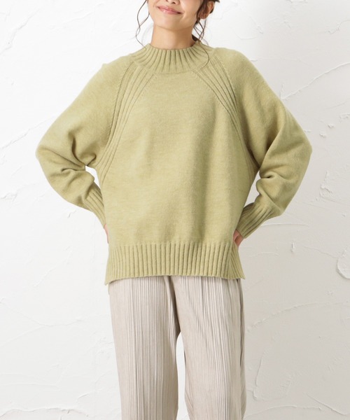 NAVY(ネイビー)の「ハイネック ニット もっちりプルオーバー(ニット/セーター・レディース・ベージュ/ピンク/グリーン/アイボリー・フリー)」の3枚目の写真