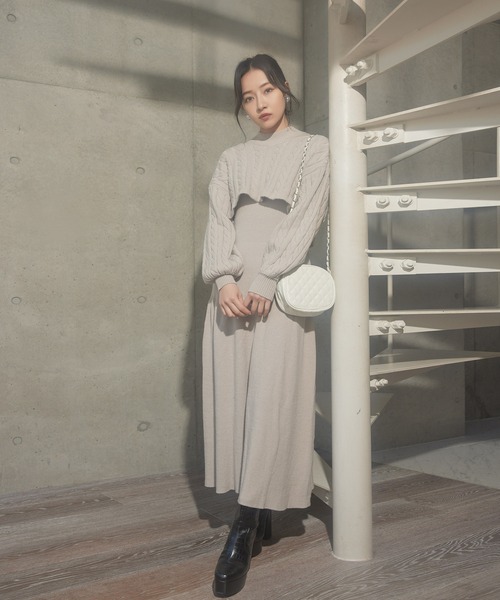 ANDGEEBEE（アンジービー）の「ニットワンピセット（ワンピース・レディース・ベージュ/ブラウン・MEDIUM）」の21枚目の写真