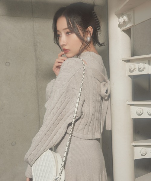 ANDGEEBEE（アンジービー）の「ニットワンピセット（ワンピース・レディース・ベージュ/ブラウン・MEDIUM）」の13枚目の写真