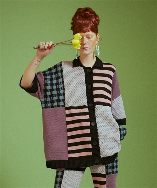 Candy Stripper(キャンディストリッパー)の「COVERED WITH PATTERNS KNIT カーディガン(カーディガン/ボレロ・レディース・パープル/ブラック/カーキ・2)」の18枚目の写真
