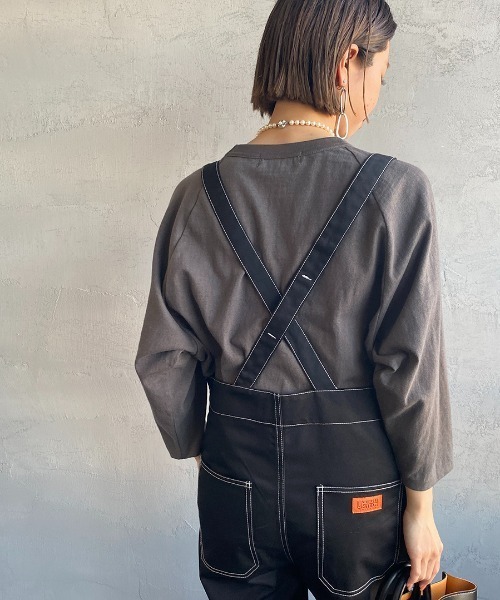 AMERICANA（アメリカーナ）の「[Americana×JEANS FACTORY/アメリカーナ×ジーンズファクトリー] 別注 7分袖ラグランスリーブ カレッジロゴプリントTシャツ（Tシャツ/カットソー・レディース・オフホワイト/スミクロ/グレイッシュベージュ・ONE SIZE）」の11枚目の写真