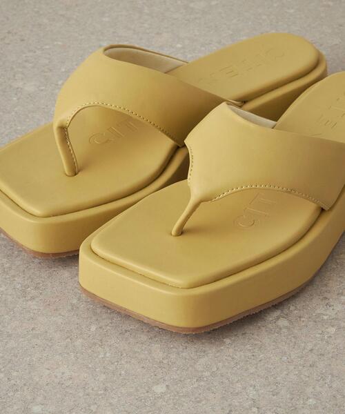 CITEN（シテン）の「＜CITEN（シテン）＞ボリュームソール ワイドトング サンダル（サンダル・レディース・ブラック/クリーム・L/M/S）」の9枚目の写真