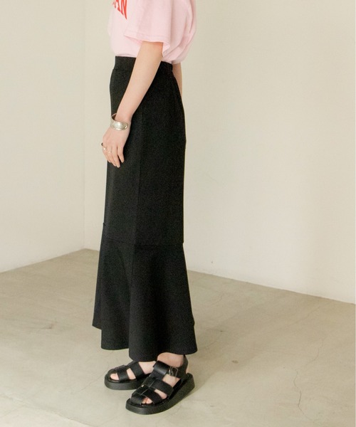 ANGIE（アンジー）の「ポンチハイウエストマーメイドロングスカート（スカート・レディース・グリーン/ブラック/ライトグレー・FREE）」の13枚目の写真