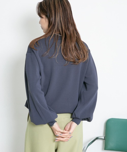 KBF（ケイビーエフ）の「illi　ショルダータックニットプルオーバー（ニット/セーター・レディース・チャコールグレー/ベージュ/アイボリー・ONE）」の13枚目の写真