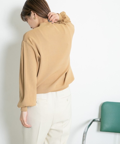 KBF（ケイビーエフ）の「illi　ショルダータックニットプルオーバー（ニット/セーター・レディース・チャコールグレー/ベージュ/アイボリー・ONE）」の22枚目の写真