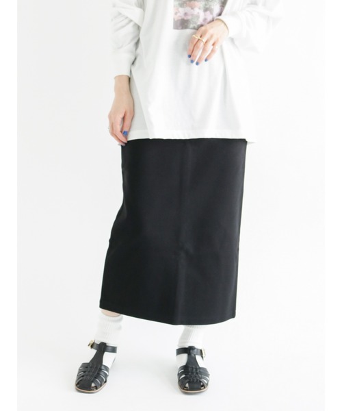 Lugnoncure（ルノンキュール）の「ポンチタイトスリットスカート（スカート・レディース・ブラック/ベージュ/グリーン・ﾌﾘ-）」の2枚目の写真