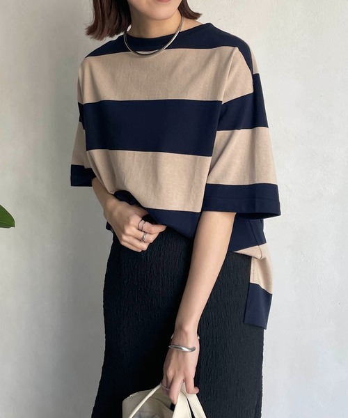 CAPRICIEUX LE'MAGE(カプリシューレマージュ)の「〈WEB限定〉ワイドボーダーTシャツ(Tシャツ/カットソー・レディース・ホワイト/ベージュ・FREE)」の1枚目の写真