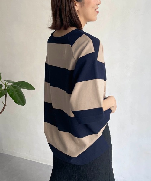 CAPRICIEUX LE'MAGE(カプリシューレマージュ)の「〈WEB限定〉ワイドボーダーTシャツ(Tシャツ/カットソー・レディース・ホワイト/ベージュ・FREE)」の15枚目の写真