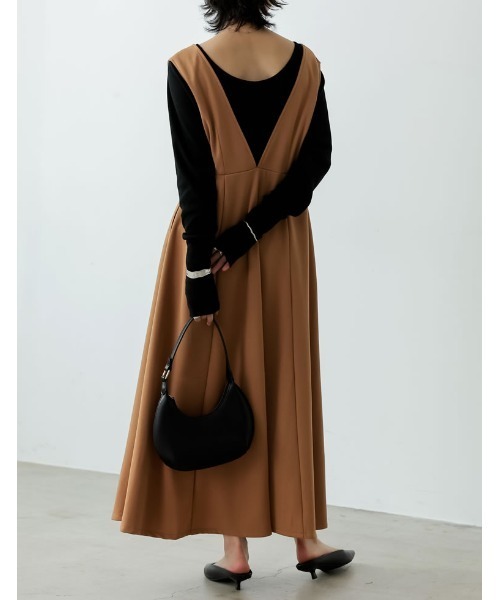 Re:EDIT(リエディ)の「カットジャガード深Vネックジャンパースカート(ジャンパースカート・レディース・ブルー/アイボリー/ブラック/オレンジ/キャメル・TALL/LARGE/SHORT/MEDIUM)」の19枚目の写真