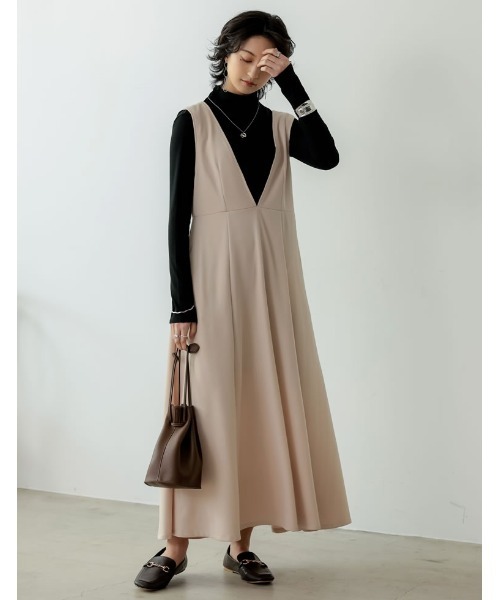 Re:EDIT(リエディ)の「カットジャガード深Vネックジャンパースカート(ジャンパースカート・レディース・ブルー/アイボリー/ブラック/オレンジ/キャメル・TALL/LARGE/SHORT/MEDIUM)」の16枚目の写真