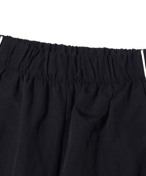 atmos pink（アトモスピンク）の「atmos pink サイドライン裾切り込みシャカパン（その他パンツ・レディース・ブラック/ブラウン・FREE）」の8枚目の写真