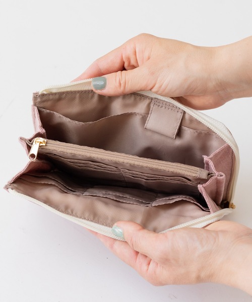 フェリシモMama（フェリシモママ）の「Ｍｏｒｅｄｄｅ　ジャバラポケットで仕分け上手　軽くてスリムな母子手帳ケース　Ｓサイズ（母子手帳ケース・レディース・ベージュ/ピンク/ブルー・ONE SIZE）」の15枚目の写真