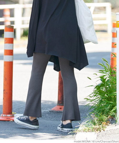 coca（coca）（コカ）の「サマーニットフレアレギンス（レギンス/スパッツ・レディース・チャコールグレー/ブラック/ダークグリーン/ベージュ・SHORT/LONG）」の10枚目の写真