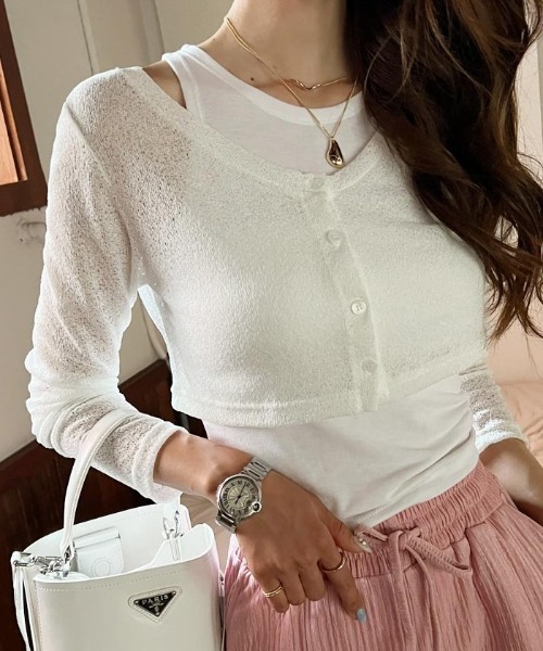 NANING9（ナンニング）の「NANING9 クロップドシアーカーディガン（カーディガン/ボレロ・レディース・ブラック/ベージュ/アイボリー・FREE）」の2枚目の写真