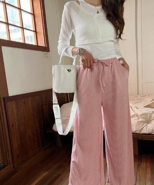 NANING9（ナンニング）の「NANING9 クロップドシアーカーディガン（カーディガン/ボレロ・レディース・ブラック/ベージュ/アイボリー・FREE）」の14枚目の写真