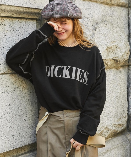Dickies(ディッキーズ)の「Dickies/ディッキーズ 裏毛アソート ロゴ&グラフィック ルーズスウェットプルオーバー(スウェット・レディース・ホワイト/ブラック/グレー/オレンジ/ブルー/グリーン/オートミール/ホワイト系/ブラック系/ブラック系1/オレンジ系/グレー系・M/L)」の5枚目の写真