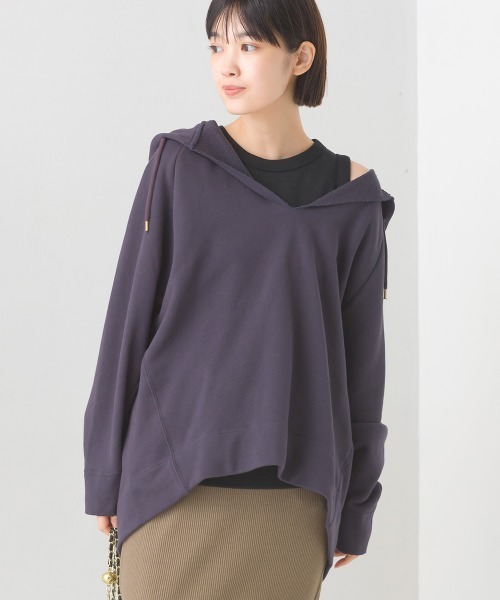 OMNES(オムネス)の「裏毛スウェット フロントV開き フードプルオーバー(パーカー・レディース・ベージュ/ネイビー/ブラウン/アイボリー/ブルー系その他・FREE)」の4枚目の写真