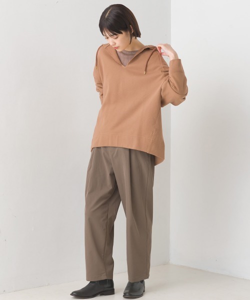 OMNES(オムネス)の「裏毛スウェット フロントV開き フードプルオーバー(パーカー・レディース・ベージュ/ネイビー/ブラウン/アイボリー/ブルー系その他・FREE)」の16枚目の写真