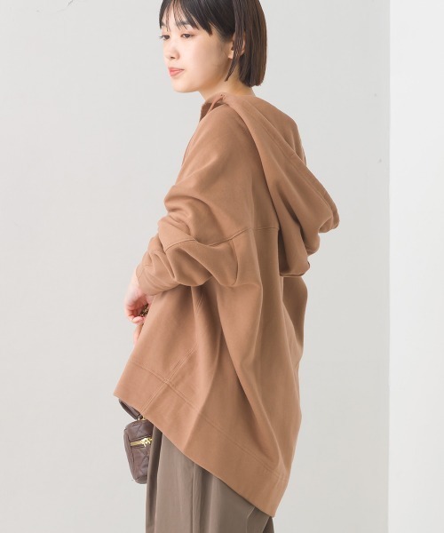 OMNES(オムネス)の「裏毛スウェット フロントV開き フードプルオーバー(パーカー・レディース・ベージュ/ネイビー/ブラウン/アイボリー/ブルー系その他・FREE)」の18枚目の写真