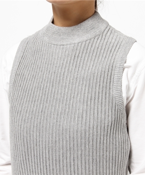 CIAOPANIC TYPY（チャオパニックティピー）の「タック編みハイネックベスト（ニット/セーター・レディース・オフホワイト/グレー/イエロー・FREE）」の5枚目の写真