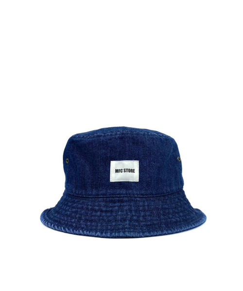 MFC STORE（エムエフシーストア）の「MFC STORE WHITE TAG DENIM BUCKET HAT（ハット・メンズ・ライトブルー/ダークブルー/ブルー系/ブラック・L/M）」の4枚目の写真