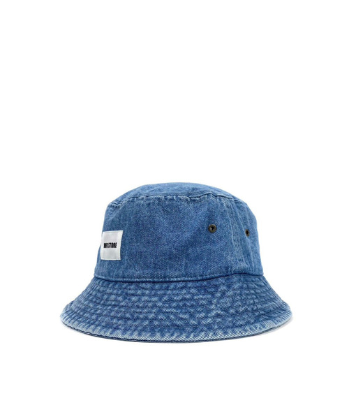 MFC STORE（エムエフシーストア）の「MFC STORE WHITE TAG DENIM BUCKET HAT（ハット・メンズ・ライトブルー/ダークブルー/ブルー系/ブラック・L/M）」の8枚目の写真