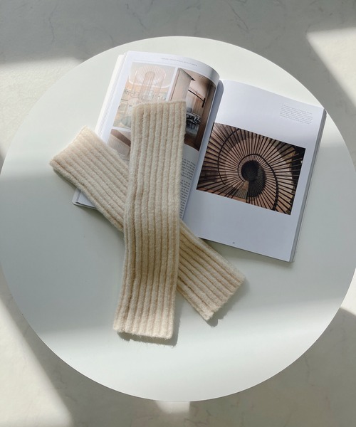 AS KNOW AS plus（アズノゥアズプラス）の「♪リブな アームウォーマー　【2022AWアイテム】（アームカバー・レディース・キナリ/チャコールグレー/ライトグリーン/オレンジ・FREE）」の10枚目の写真