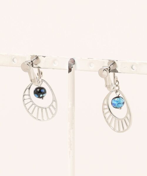 カヤ（カヤ）の「【カヤ】海雫イヤリング（イヤリング・レディース・ホワイト×ブルー/ブラック×レッド/ブラック×ブルー・FREE）」の6枚目の写真