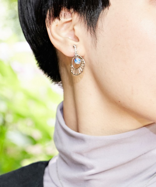 カヤ（カヤ）の「【カヤ】海雫イヤリング（イヤリング・レディース・ホワイト×ブルー/ブラック×レッド/ブラック×ブルー・FREE）」の2枚目の写真