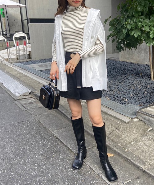OLIVE des OLIVE(オリーブデオリーブ)の「マントスリーブシャツ(シャツ/ブラウス・レディース・ラベンダー/オフホワイト/ベージュ・FREE)」の9枚目の写真