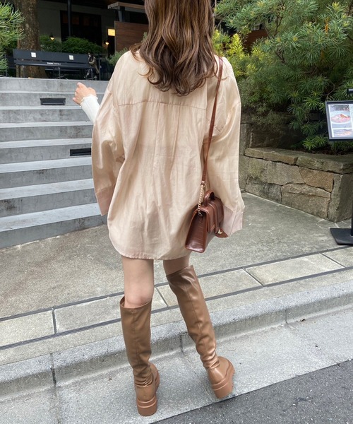 OLIVE des OLIVE(オリーブデオリーブ)の「マントスリーブシャツ(シャツ/ブラウス・レディース・ラベンダー/オフホワイト/ベージュ・FREE)」の17枚目の写真