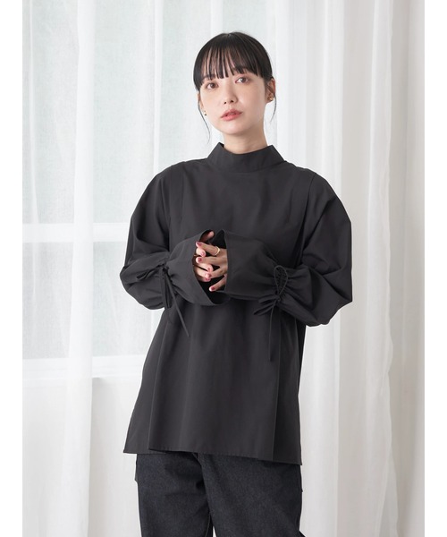 earth music&ecology（アースミュージックアンドエコロジー）の「ショルダータックレイヤードシャツ（シャツ/ブラウス・レディース・オフホワイト/ブラック/ストライプ・FREE）」の5枚目の写真