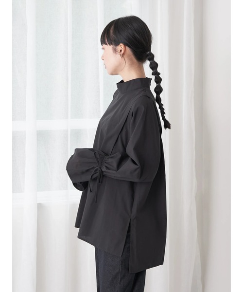 earth music&ecology（アースミュージックアンドエコロジー）の「ショルダータックレイヤードシャツ（シャツ/ブラウス・レディース・オフホワイト/ブラック/ストライプ・FREE）」の19枚目の写真