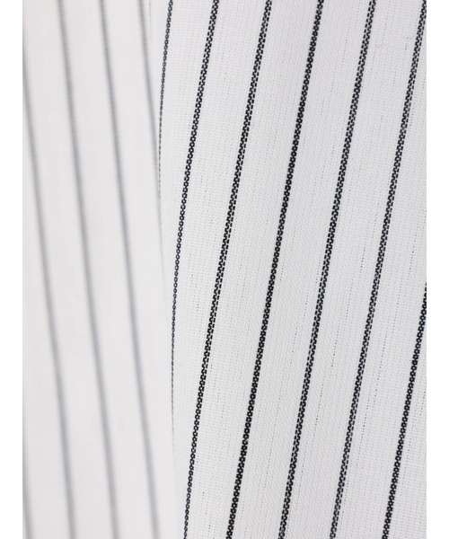 earth music&ecology（アースミュージックアンドエコロジー）の「ショルダータックレイヤードシャツ（シャツ/ブラウス・レディース・オフホワイト/ブラック/ストライプ・FREE）」の17枚目の写真