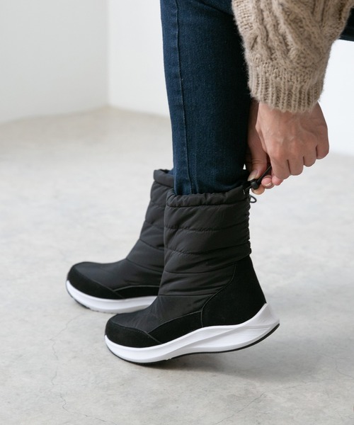 welleg（ウェレッグ）の「防寒 撥水加工 スノーブーツ（ブーツ・レディース・アイボリー/ブラック/ブラック系その他・40/38/39/41/36/37）」の9枚目の写真