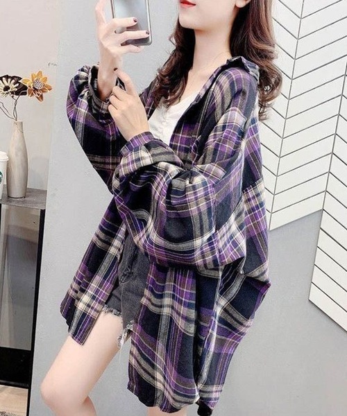 Auntie Rosa（アンティローザ）の「オーバーサイズ ドロップショルダー チェックネルシャツ（シャツ/ブラウス・レディース・パープル/グレー系その他3/グレー系その他5/グリーン系その他3/グリーン/ブラウン系その他3/グレー系その他/イエロー系その他5/グリーン系その他6/ピンク系その他6/レッド系その他/ブラウン系その他2/グレー/ブルー系その他3/ブルー系その他2/グリーン系その他2/レッド/イエロー系その他6・LARGE/X-LARGE/XX-LARGE/MEDIUM/SMALL）」の13枚目の写真