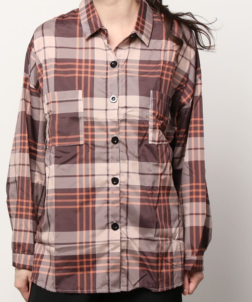 Auntie Rosa（アンティローザ）の「オーバーサイズ ドロップショルダー チェックネルシャツ（シャツ/ブラウス・レディース・パープル/グレー系その他3/グレー系その他5/グリーン系その他3/グリーン/ブラウン系その他3/グレー系その他/イエロー系その他5/グリーン系その他6/ピンク系その他6/レッド系その他/ブラウン系その他2/グレー/ブルー系その他3/ブルー系その他2/グリーン系その他2/レッド/イエロー系その他6・LARGE/X-LARGE/XX-LARGE/MEDIUM/SMALL）」の6枚目の写真
