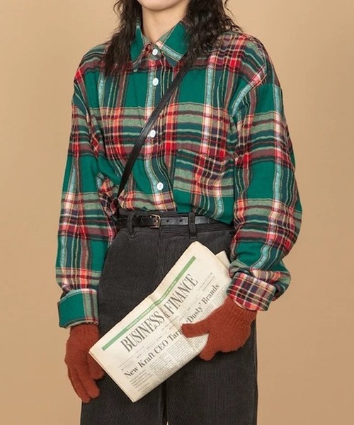 Auntie Rosa（アンティローザ）の「オーバーサイズ ドロップショルダー チェックネルシャツ（シャツ/ブラウス・レディース・パープル/グレー系その他3/グレー系その他5/グリーン系その他3/グリーン/ブラウン系その他3/グレー系その他/イエロー系その他5/グリーン系その他6/ピンク系その他6/レッド系その他/ブラウン系その他2/グレー/ブルー系その他3/ブルー系その他2/グリーン系その他2/レッド/イエロー系その他6・LARGE/X-LARGE/XX-LARGE/MEDIUM/SMALL）」の10枚目の写真