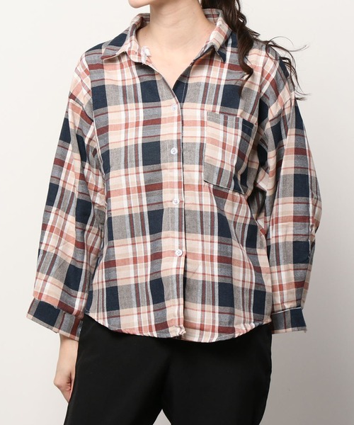 Auntie Rosa（アンティローザ）の「オーバーサイズ ドロップショルダー チェックネルシャツ（シャツ/ブラウス・レディース・パープル/グレー系その他3/グレー系その他5/グリーン系その他3/グリーン/ブラウン系その他3/グレー系その他/イエロー系その他5/グリーン系その他6/ピンク系その他6/レッド系その他/ブラウン系その他2/グレー/ブルー系その他3/ブルー系その他2/グリーン系その他2/レッド/イエロー系その他6・LARGE/X-LARGE/XX-LARGE/MEDIUM/SMALL）」の12枚目の写真