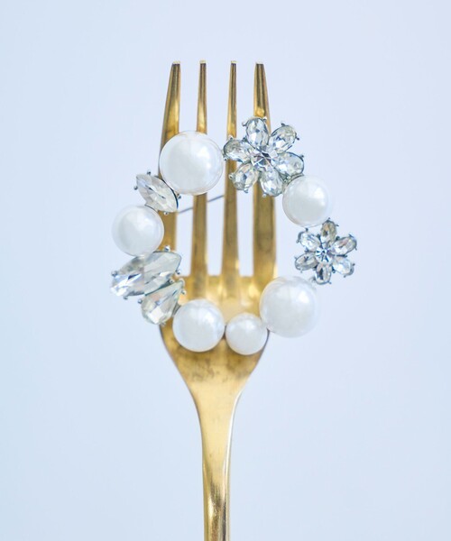 TOCCA（トッカ）の「BOUQUET BROOCH NECKLACE 2WAY ブローチネックレス（ブローチ/コサージュ・レディース・シルバー系/ゴールド系・F）」の3枚目の写真