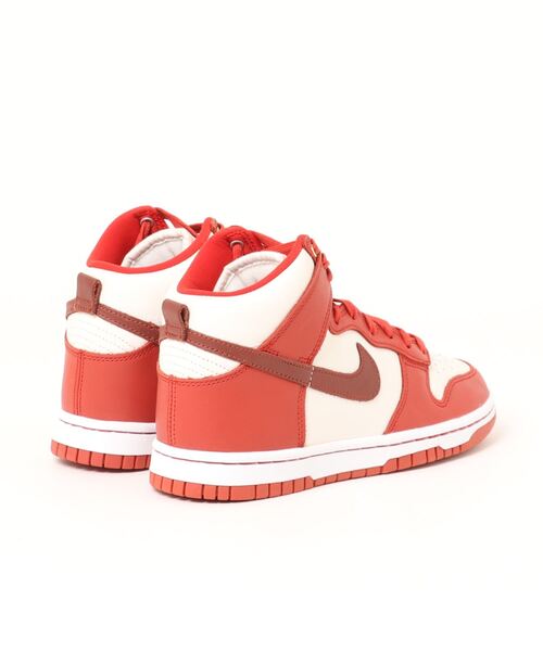 NIKE(ナイキ)の「NIKE WMNS DUNK HIGH LXX DX0346-600(スニーカー・レディース・レッド・23.5㎝/24.5㎝/23㎝/24㎝/25㎝)」の3枚目の写真