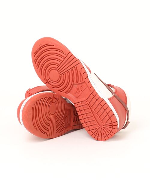 NIKE(ナイキ)の「NIKE WMNS DUNK HIGH LXX DX0346-600(スニーカー・レディース・レッド・23.5㎝/24.5㎝/23㎝/24㎝/25㎝)」の4枚目の写真