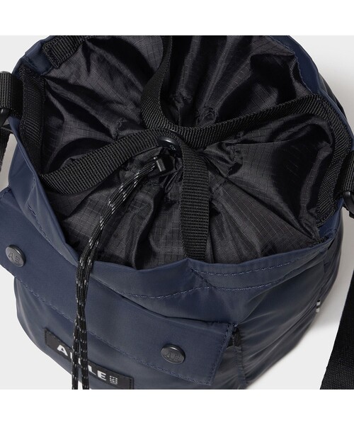 AIGLE（エーグル）の「ネイバーフッドネックポーチ（ショルダーバッグ・レディース・ブラウン/ネイビー・FREE）」の19枚目の写真