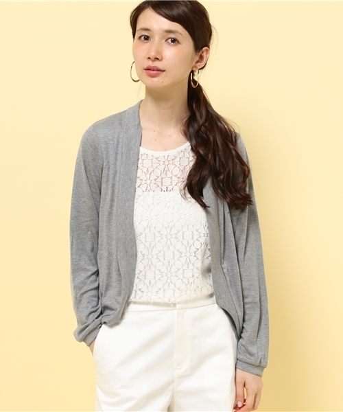 GIORDANO（ジョルダーノ）の「[GIORDANO]レギュラーサマートッパーカーディガン（カーディガン/ボレロ・レディース・グレー/ベージュ/ブルー/ネイビー・FREE）」の2枚目の写真