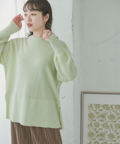 ITEMS URBANRESEARCH(アイテムズ アーバンリサーチ)の「クルーネックルーズニット(ニット/セーター・レディース・モカ/ミント/グレー系その他/パープル系その他・FREE)」の1枚目の写真