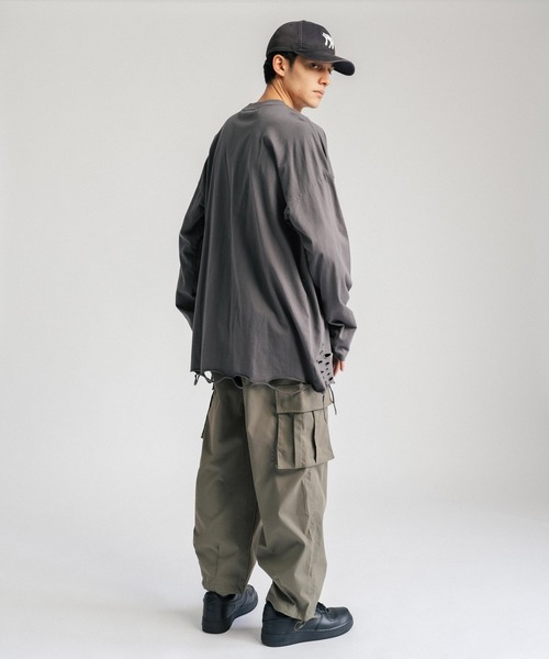 Ressaca(レサーカ)の「オーバーサイズ ダメージ加工ロンT カットソー(Tシャツ/カットソー・メンズ・ブラック/グレー/ホワイト・M/L/XL/XXL)」の9枚目の写真
